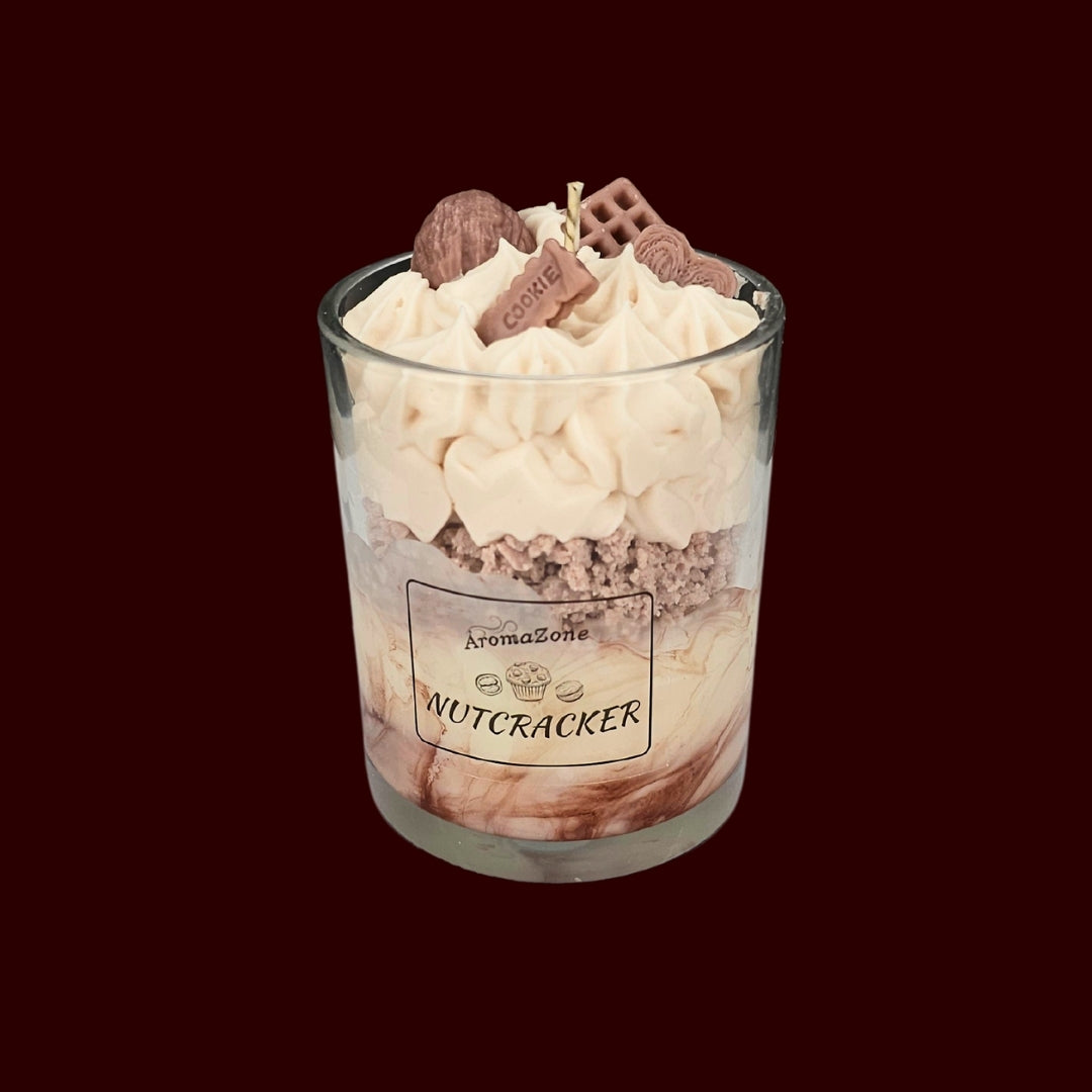 🥜NUTCRACKER🌰 Lumânare parfumată decorativă, ceară naturală handmade