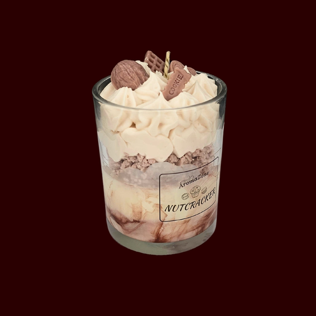 🥜NUTCRACKER🌰 Lumânare parfumată decorativă, ceară naturală handmade