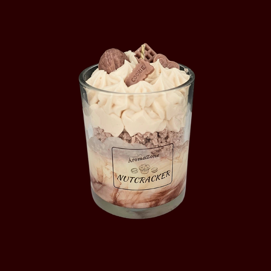 🥜NUTCRACKER🌰 Lumânare parfumată decorativă, ceară naturală handmade