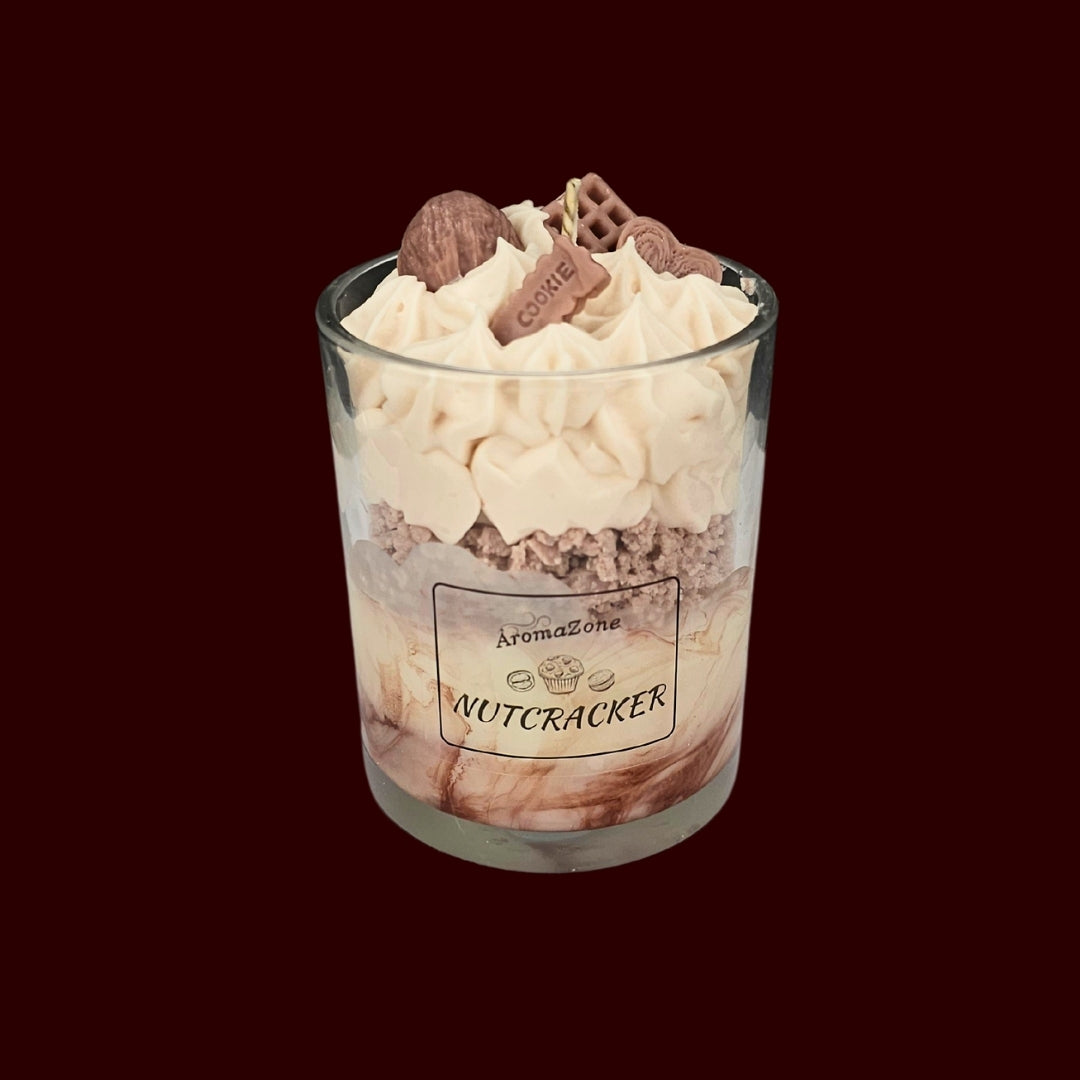 🥜NUTCRACKER🌰 Lumânare parfumată decorativă, ceară naturală handmade