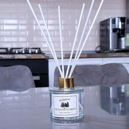 🌲ENCHANTED FOREST🪵 Odorizant de cameră natural cu bețișoare, bază ECO-FRIENDLY, handmade - Pin, Lemn, Flori Sălbatice