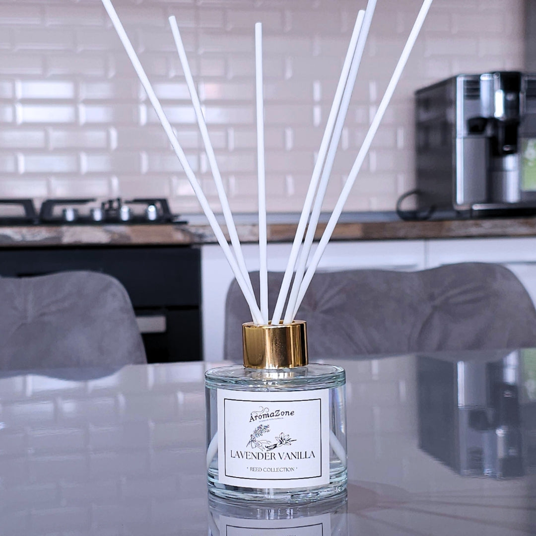 🪻LAVENDER VANILLA🍦 Odorizant de cameră natural cu bețișoare, bază ECO-FRIENDLY, handmade - Lavandă, Vanilie, Nucă de Cocos